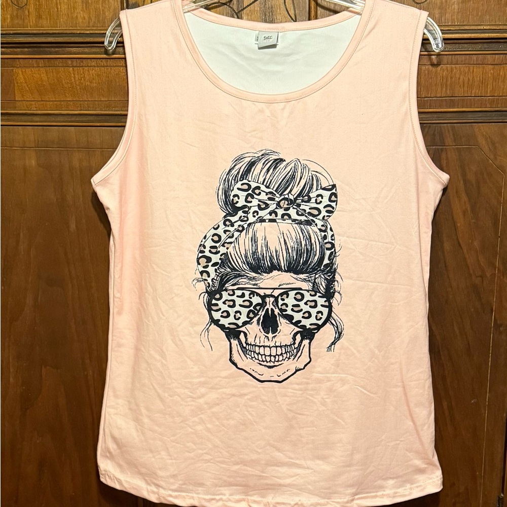 Pink sleeveless tank top